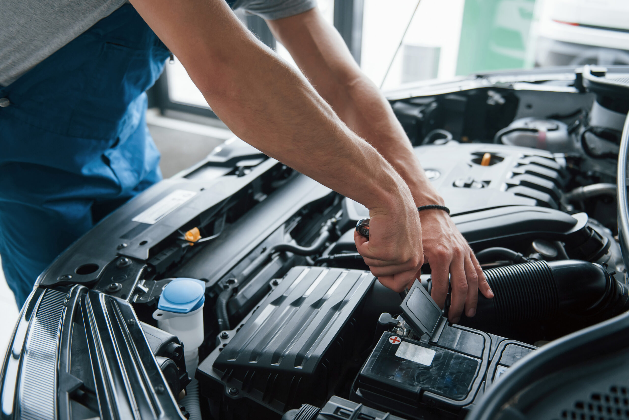 car battery, replacement, maintenance tips, battery care, signs of a failing battery, optimal operating conditions, choosing the right replacement, installation techniques, battery disposal, car maintenance, vehicle performance.